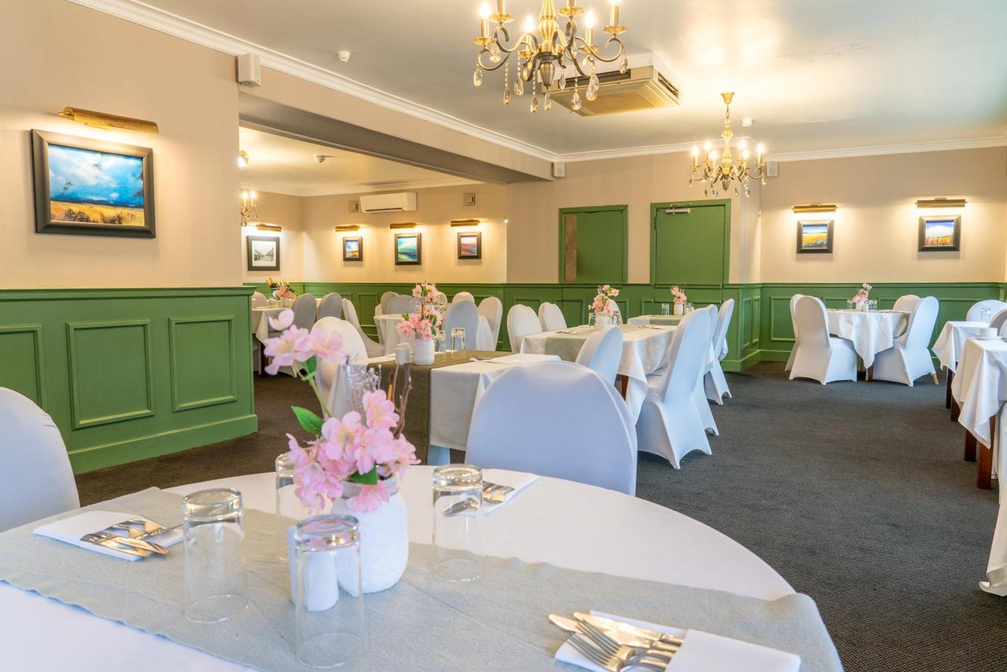The Popinjay Hotel Larkhall  Extérieur photo