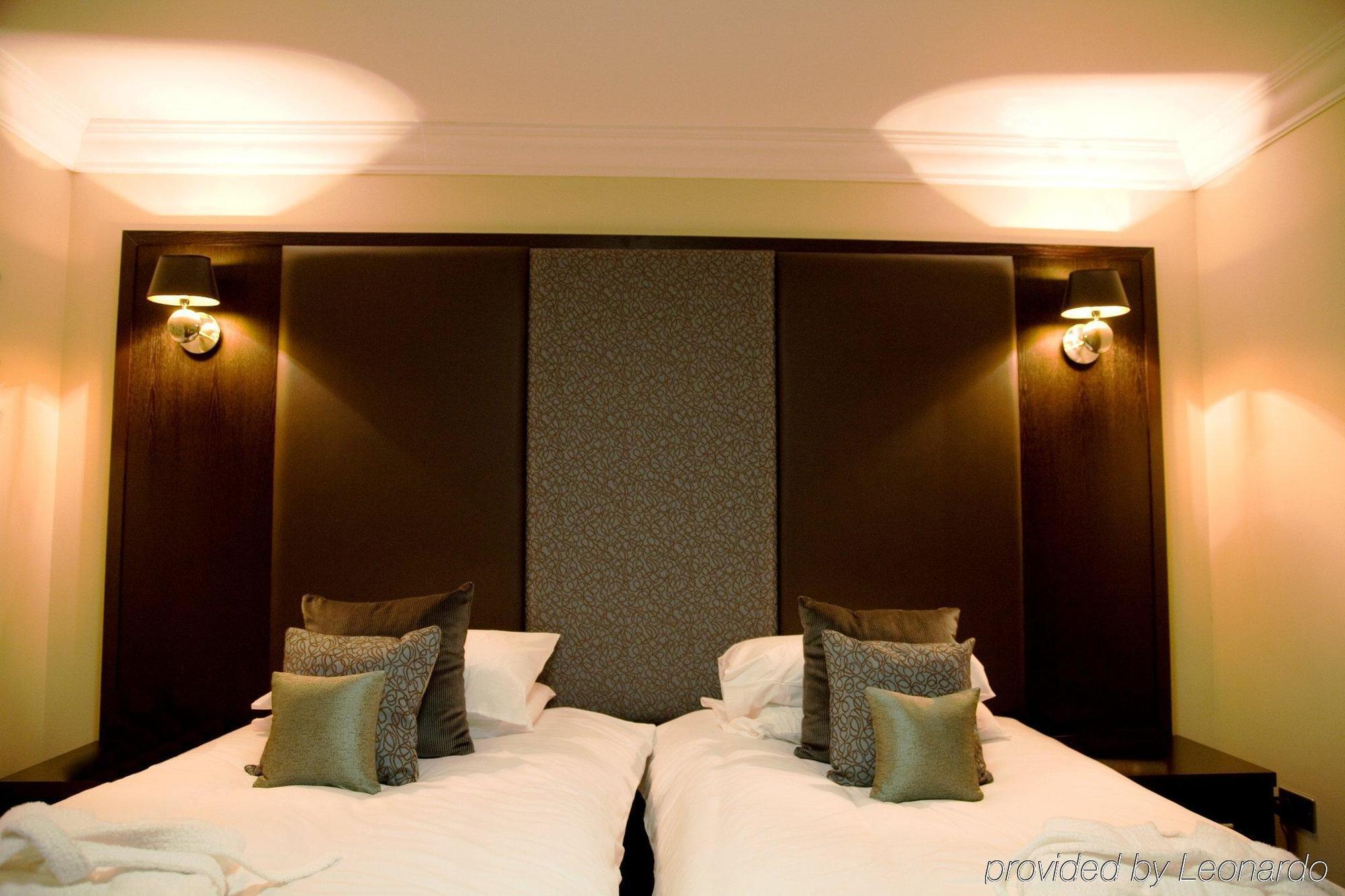 The Popinjay Hotel Larkhall  Extérieur photo