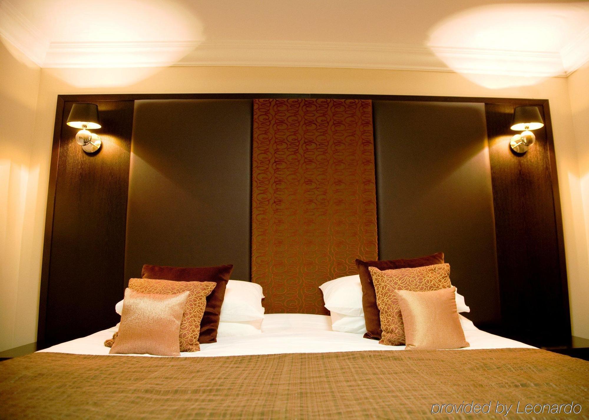 The Popinjay Hotel Larkhall  Extérieur photo