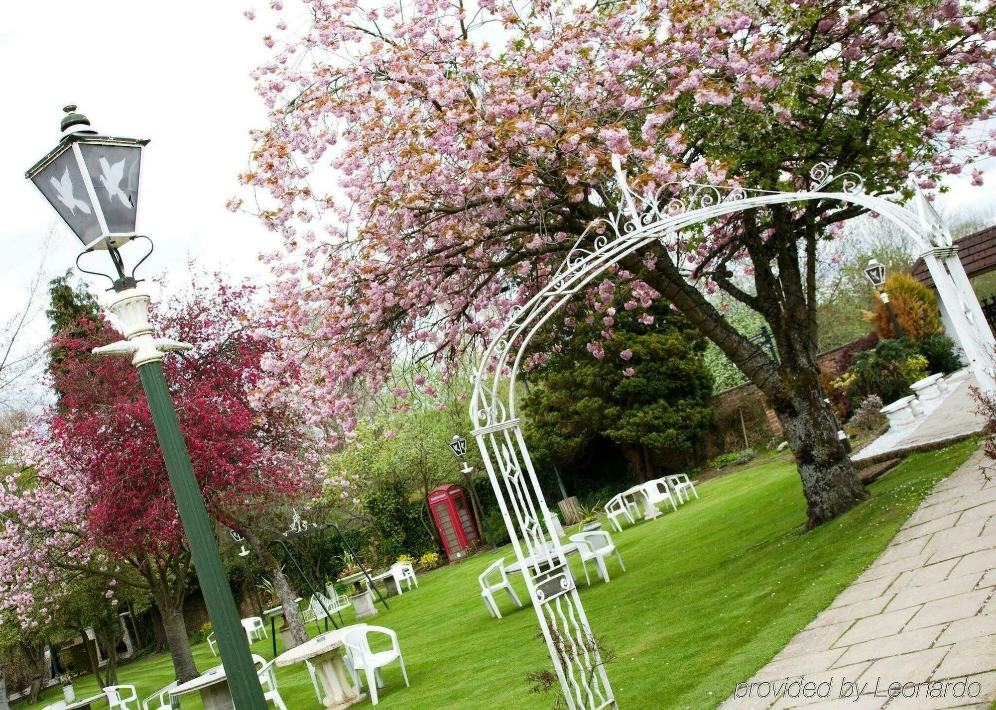 The Popinjay Hotel Larkhall  Extérieur photo